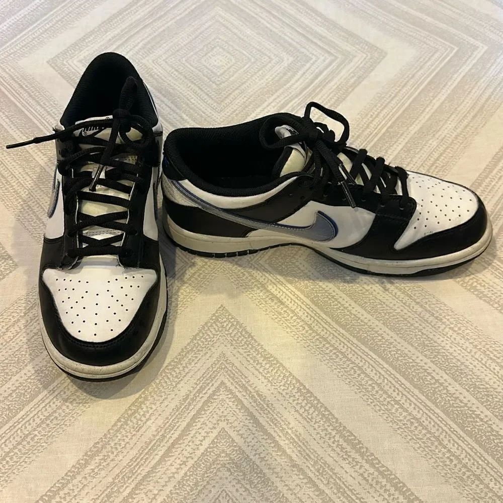 Nike Dunk Low Boys Black/Hyper Royal/Summit White/Black Sneakers - Size 6.5